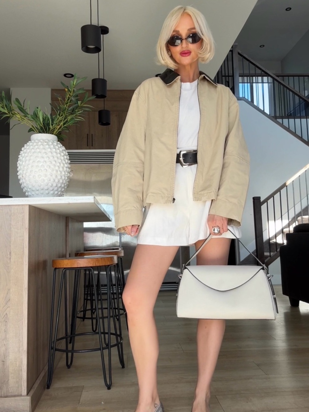 Elegant Grey and White Shoulder Bag
